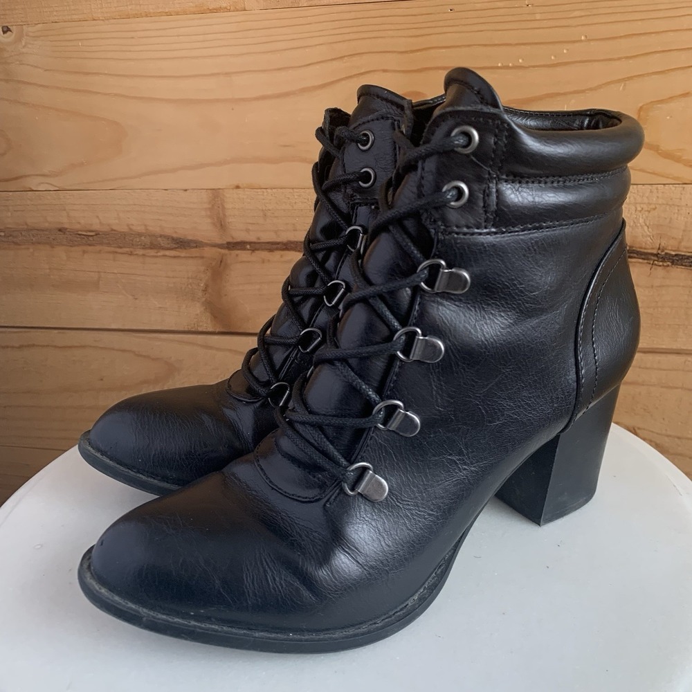 Sugar Lilly Booties 7.5m Faux Leather Whimsigoth Lace Up Heeled Moto Boots